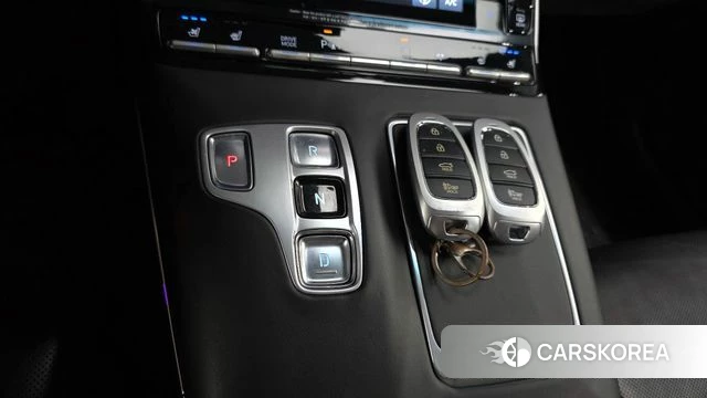 Hyundai The New Grandeur IG Hybrid id 4930439 из Кореи 19