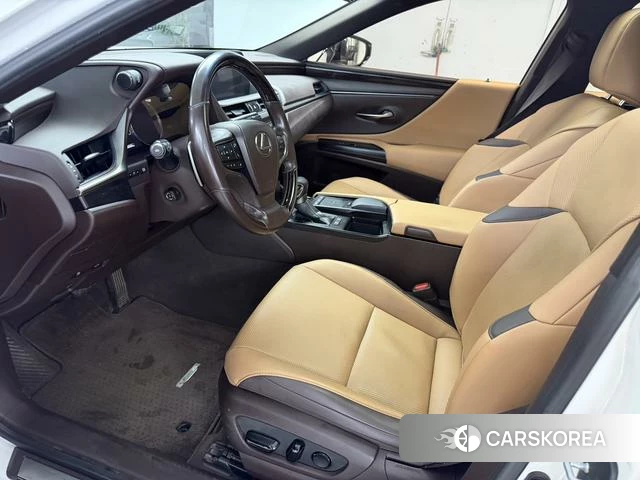 Lexus ES id 4273439 из Китая 11