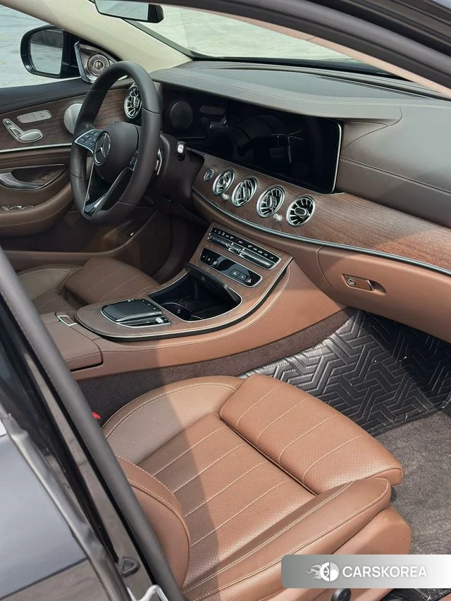 Mercedes-Benz E-class id 4259453 из Китая 14
