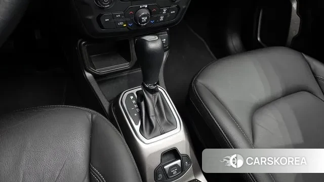 Jeep Renegade id 3555928 из Кореи 19