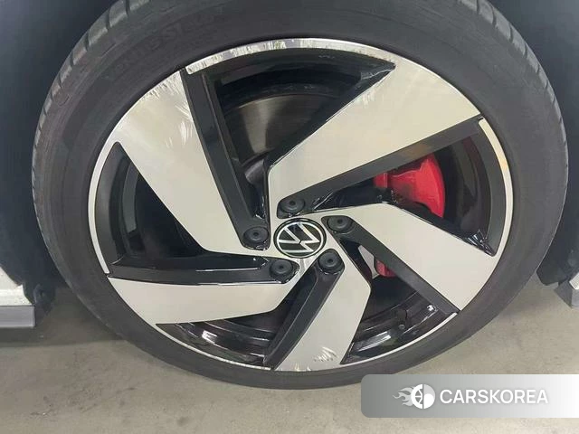 Volkswagen Golf GTI id 4342292 из Китая 13