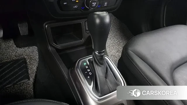 Jeep Renegade id 3344578 из Кореи 19