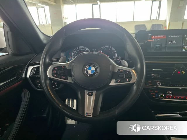 BMW 5 Series (G30) id 4918898 из Кореи 19