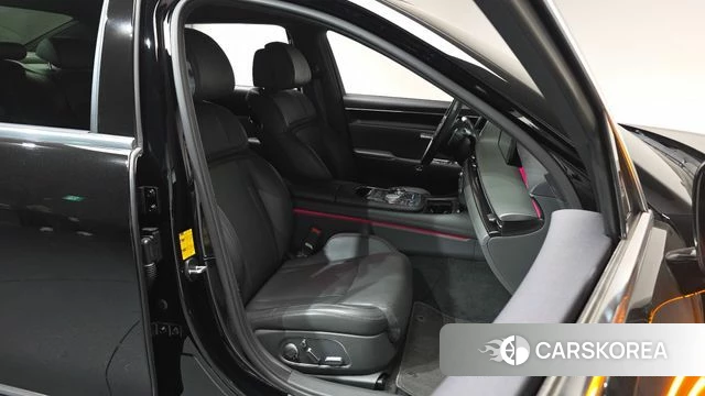 Genesis G90 (RS4) id 3832471 из Кореи 19