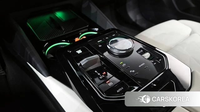 BMW 5 Series (G60) id 3921621 из Кореи 19