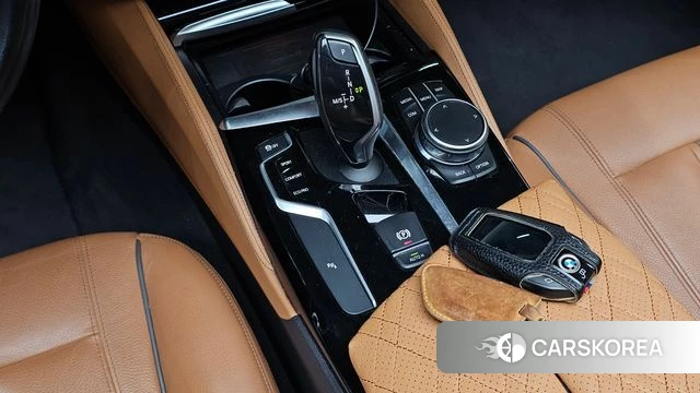 BMW 5 Series (G30) id 4610448 из Кореи 19
