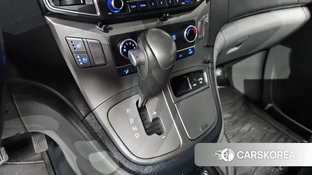 Hyundai The New Grand Starex id 3789677 из Кореи 19