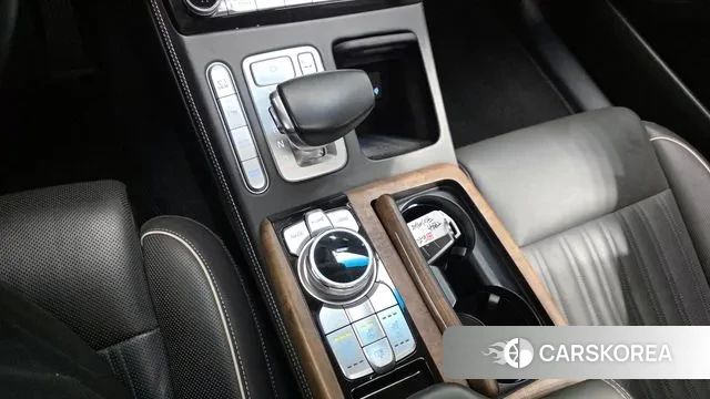 Genesis G90 id 3509930 из Кореи 19