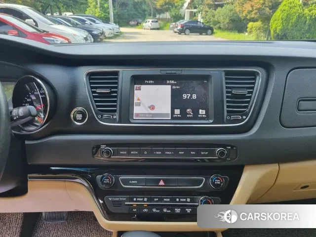 Kia The New Carnival id 3061055 из Кореи 19