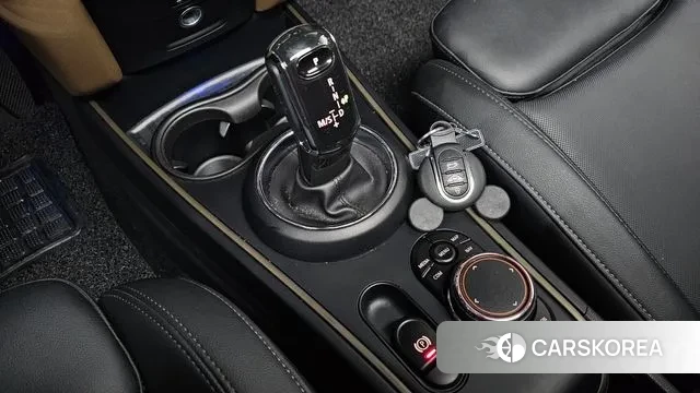 Mini Cooper D Countryman id 3766538 из Кореи 19