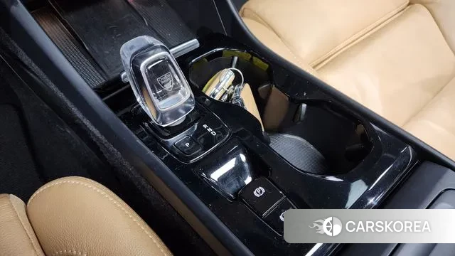 Volvo XC40 id 3000134 из Кореи 19