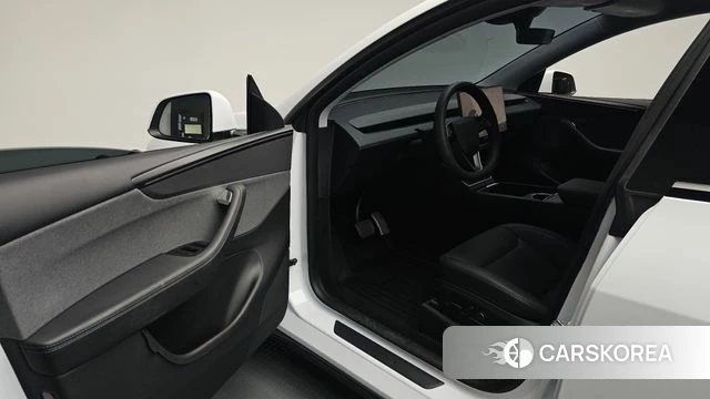 Tesla Model Y id 4612319 из Кореи 32