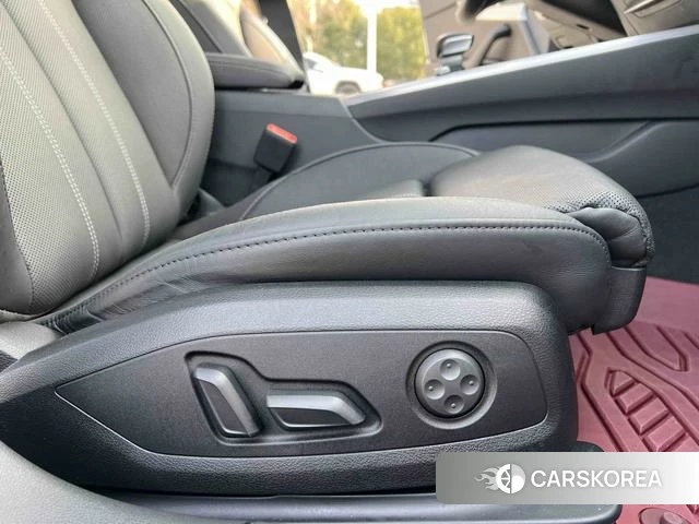 Audi A4L id 4307051 из Китая 24