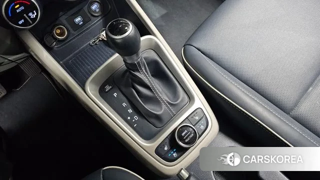 Hyundai Venue id 3561914 из Кореи 19