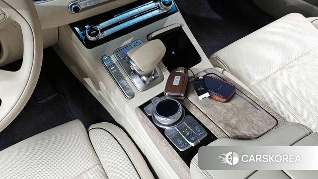 Genesis G90 id 4196584 из Кореи 19