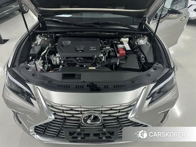 Lexus ES id 4301643 из Китая 15