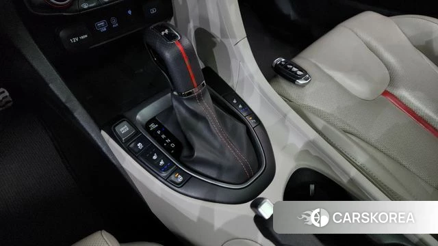 Hyundai Veloster (JS) id 3905638 из Кореи 19