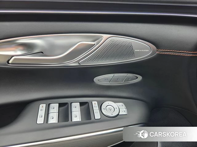 Genesis GV70 id 4400507 из Кореи 19