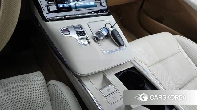 Hyundai The New Grandeur IG id 4667178 из Кореи 30