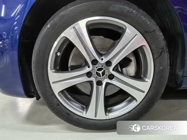Mercedes-Benz E-class id 4253509 из Китая 14