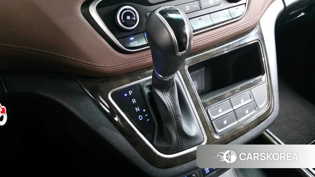 Hyundai The New Grand Starex id 4285923 из Кореи 19