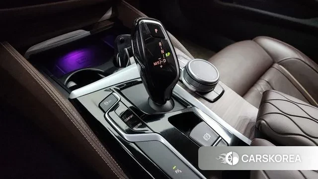 BMW 5 Series (G30) id 3368478 из Кореи 19