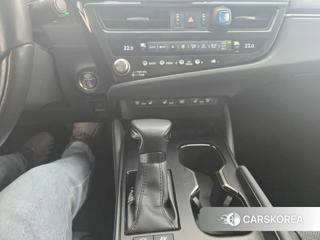 Lexus ES300h 7th generation id 4223362 из Кореи 19