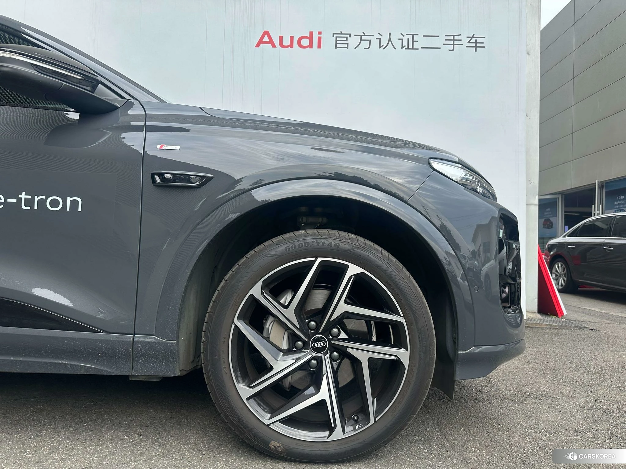 Audi Q6L e-tron id 4405864 из Китая 19