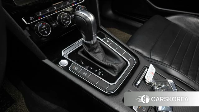 Volkswagen Passat GT (B8) id 3943015 из Кореи 19