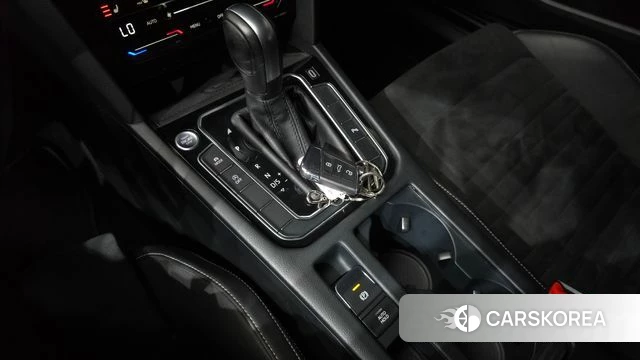 Volkswagen Passat GT (B8) id 4609506 из Кореи 29