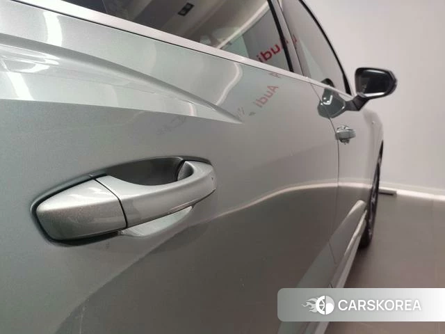 Audi Q3 Sportback id 4213819 из Китая 26
