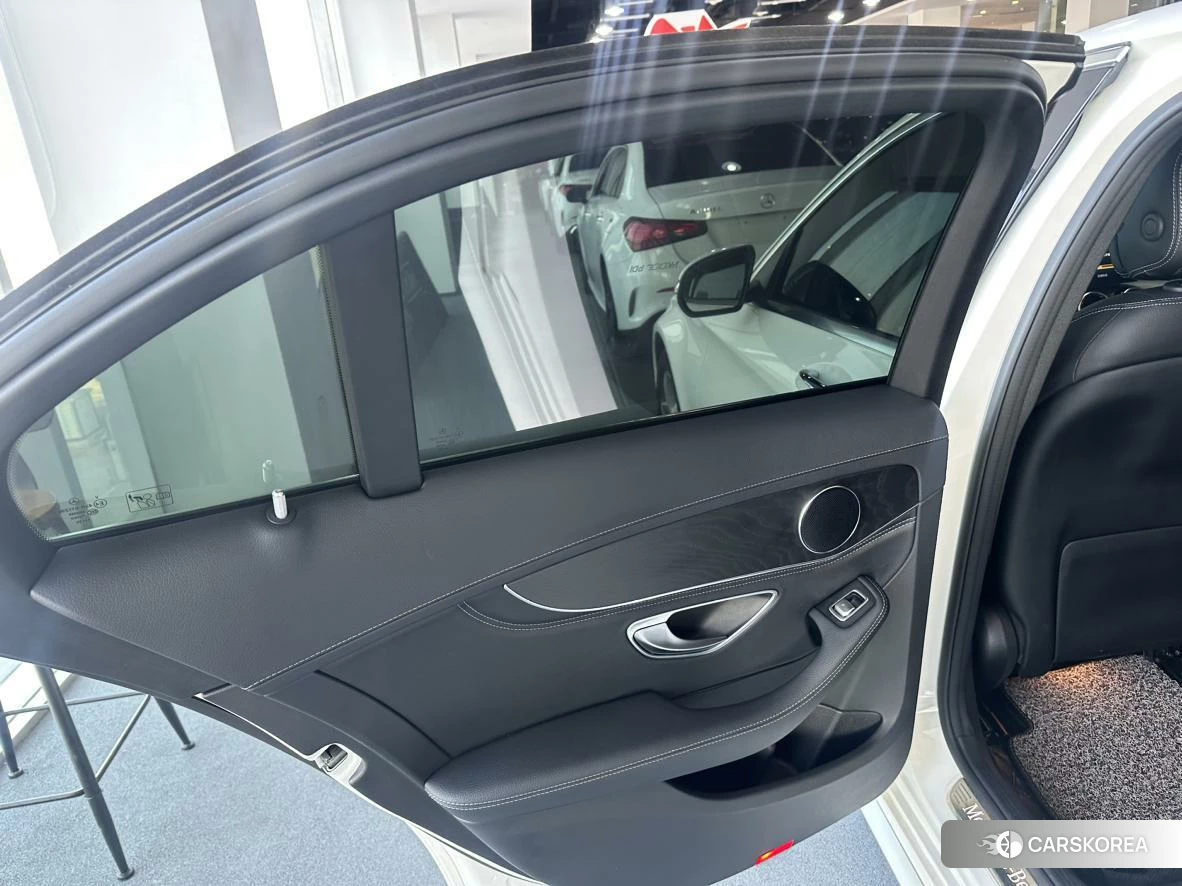 Mercedes-Benz C-class id 4473475 из Китая 17