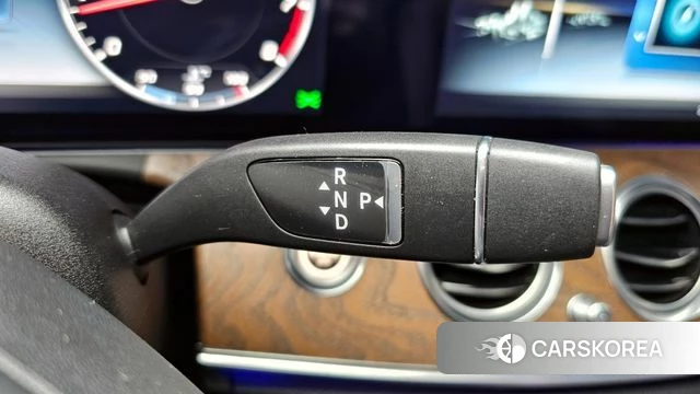 Mercedes-Benz E-Class W213 id 3853940 из Кореи 19