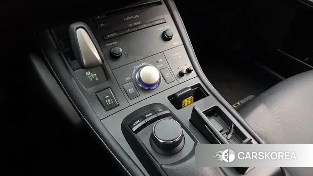 Lexus CT200h id 3672707 из Кореи 19