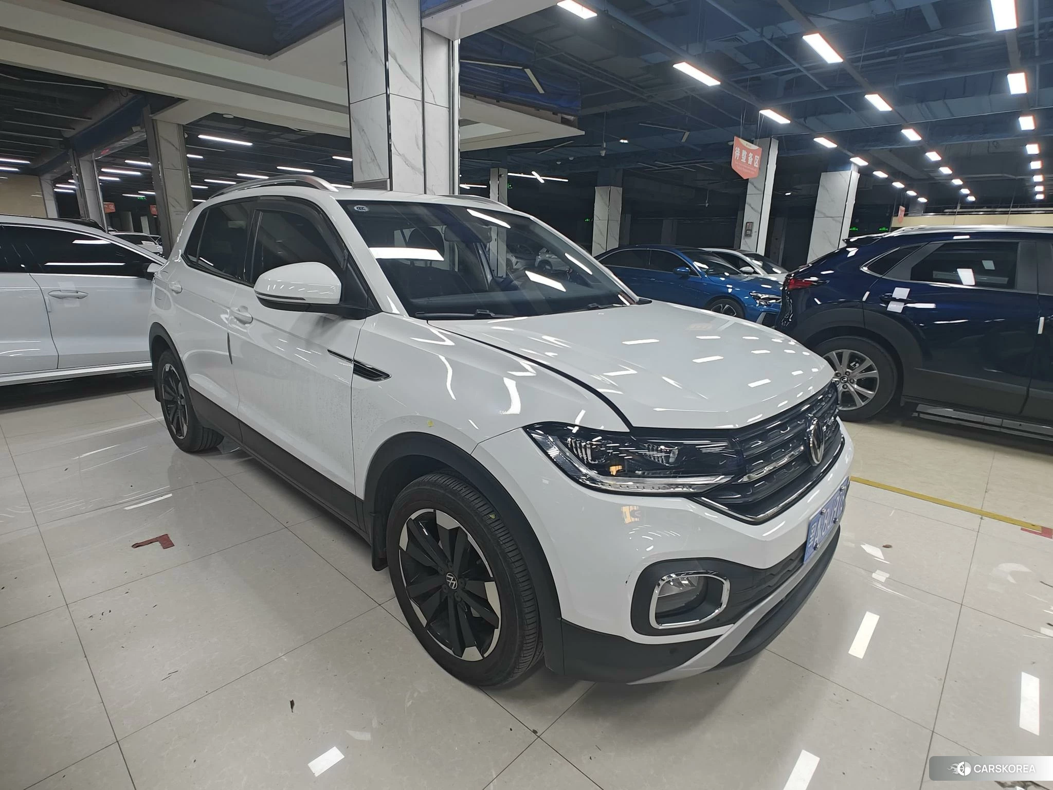 Volkswagen Exploring the shadow id 4493054 из Китая 13