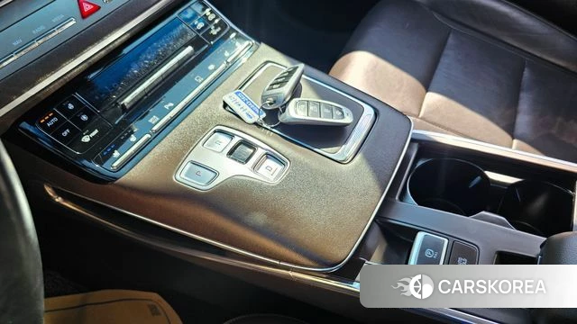 Hyundai The New Grandeur IG id 4671849 из Кореи 19