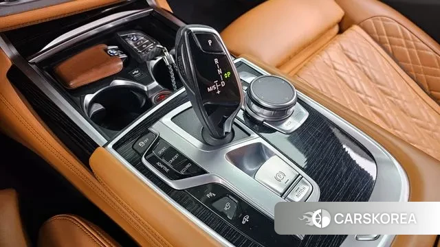 BMW 7 Series (G11) id 3139474 из Кореи 19