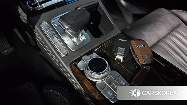 Genesis G90 id 3766415 из Кореи 19