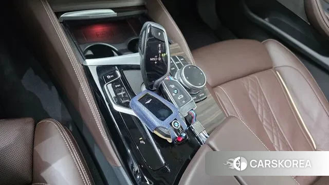 BMW 5 Series (G30) id 3529216 из Кореи 19