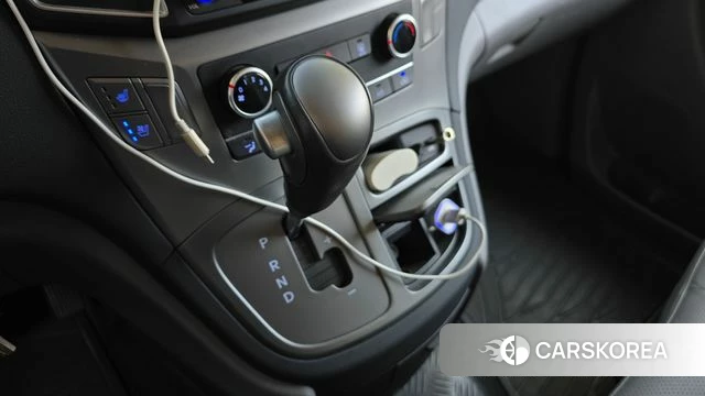 Hyundai The New Grand Starex id 4324385 из Кореи 19