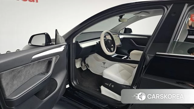 Tesla Model Y id 4408332 из Кореи 33