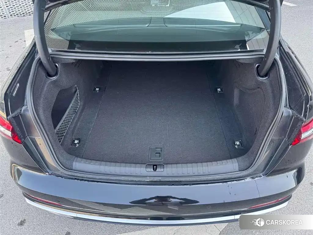 Audi A6L id 4547569 из Китая 15