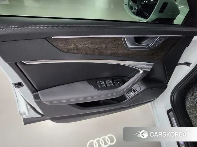 Audi A6 (C8) id 3225468 из Кореи 10