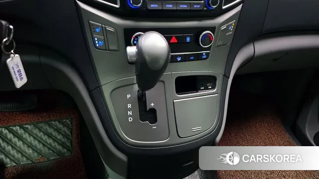 Hyundai The New Grand Starex id 3578117 из Кореи 19