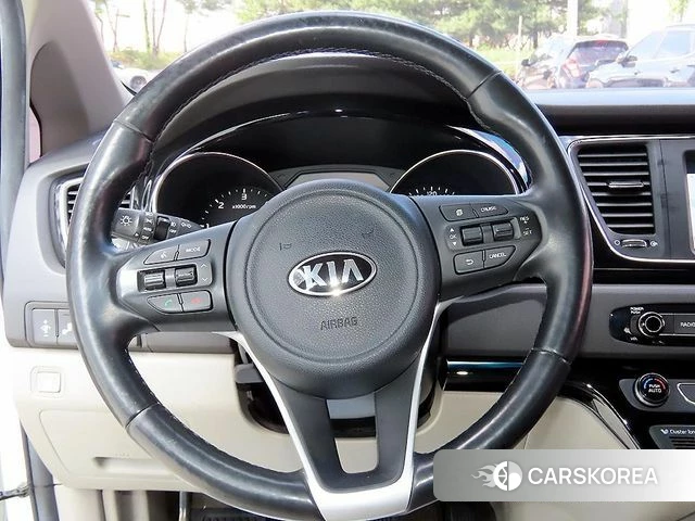 Kia All New Carnival id 4678063 из Кореи 19
