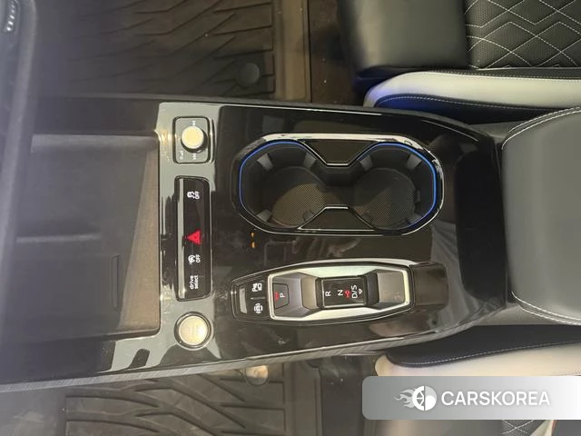 Audi A5L id 4278979 из Китая 15