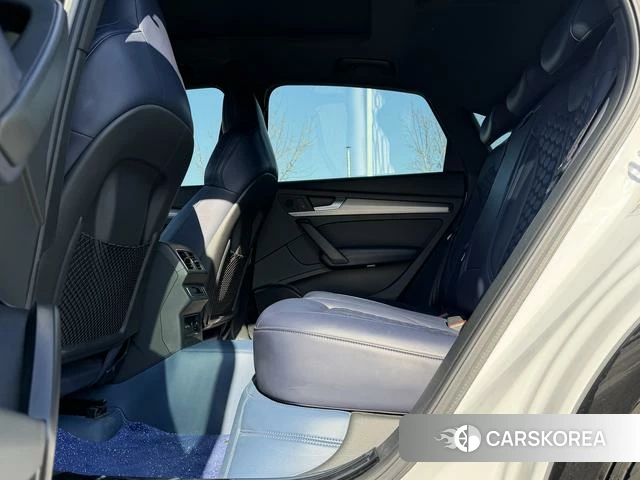 Audi Q5L Sportback id 4208978 из Китая 10