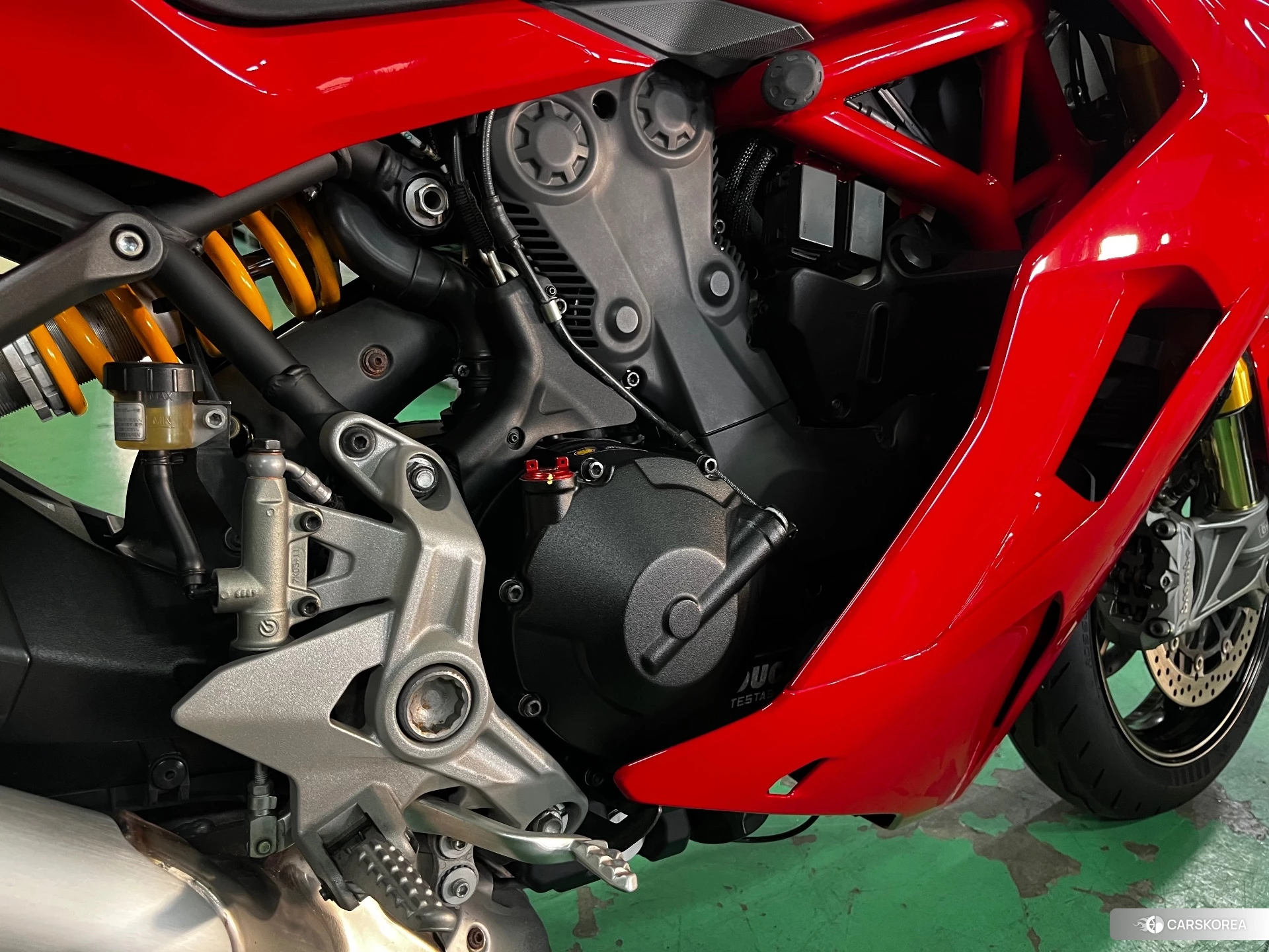 Ducati SUPERSPORT S id 3947972 из Японии 10