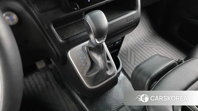 Hyundai Staria id 4763389 из Кореи 30