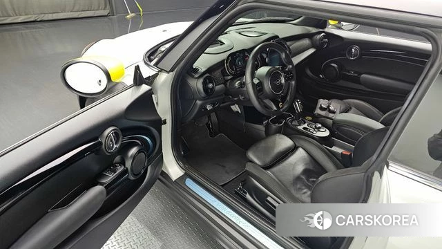 Mini Cooper Electric id 4481624 из Кореи 33